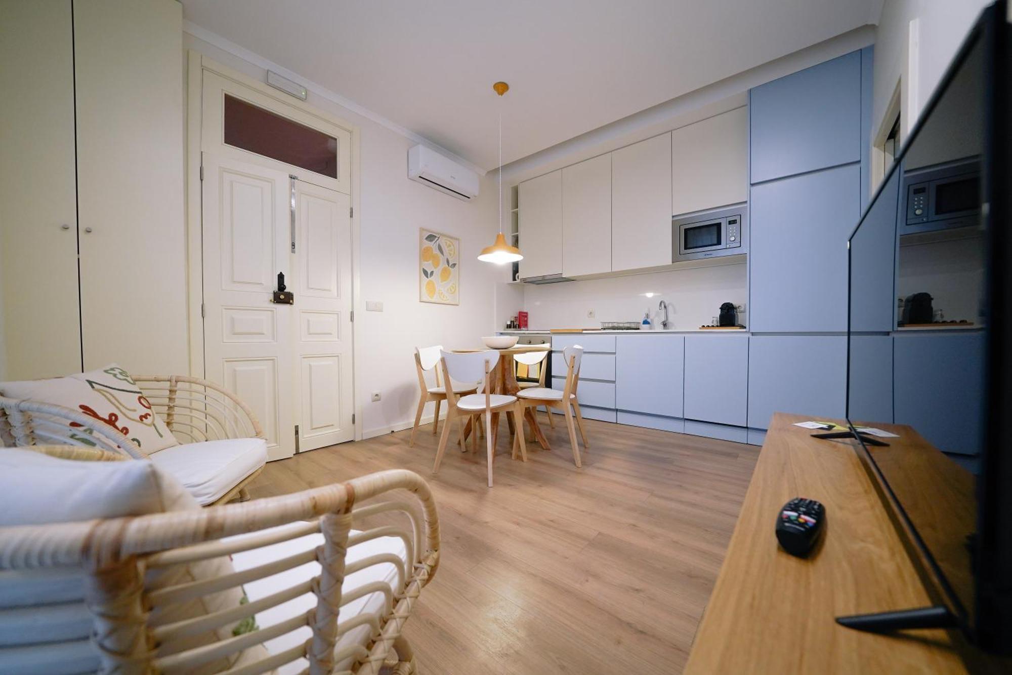 Martinho'S House Apartment อลิโช ภายนอก รูปภาพ