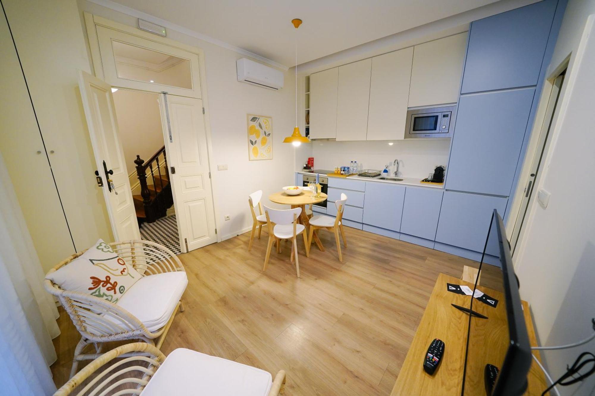 Martinho'S House Apartment อลิโช ภายนอก รูปภาพ
